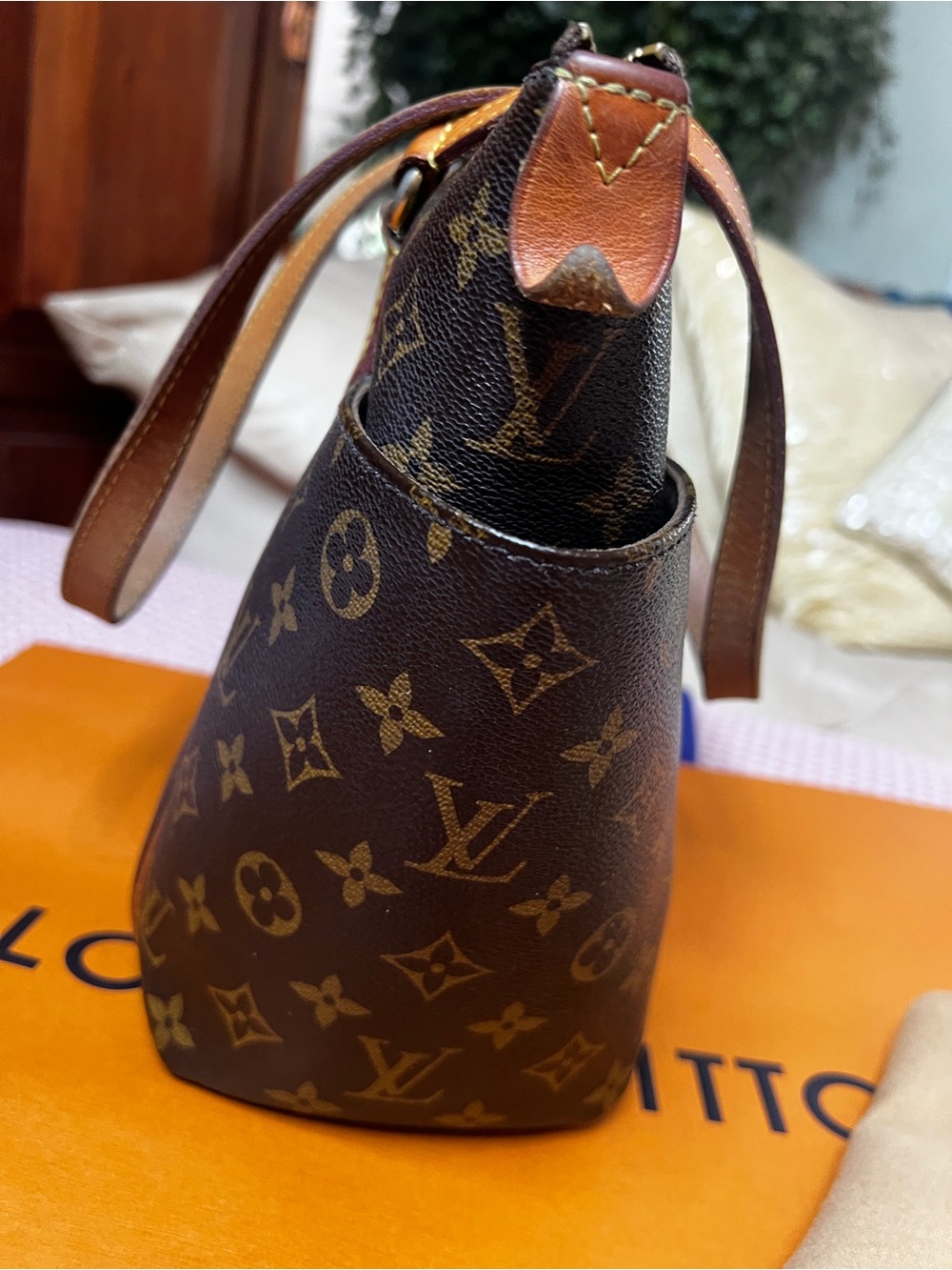 Louis Vuitton Totally PM Monogram Tote Shoulder Bag | Dust Bag Included - Picture 5 of 17